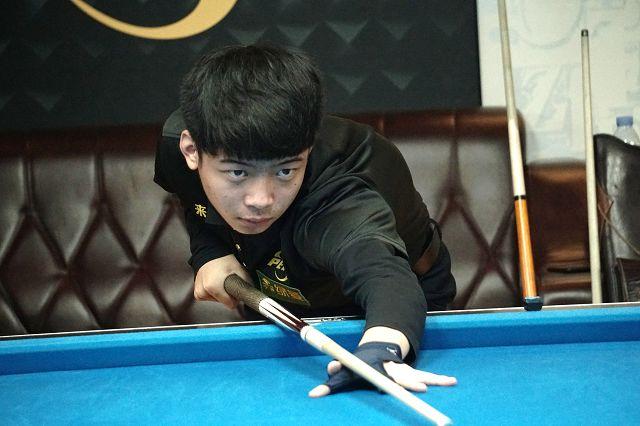 后者或更贴 后者或更贴